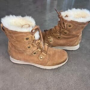 Sorel Explorer Joan boots tan suede leather winter boots womens 8.5 shoes